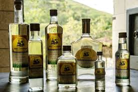AGUARDENTE UNIAO CARVALHEIRA TRAD LN 275ML